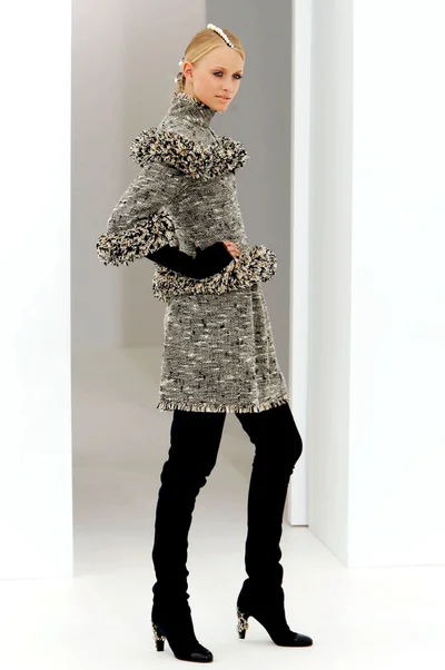 Look 12